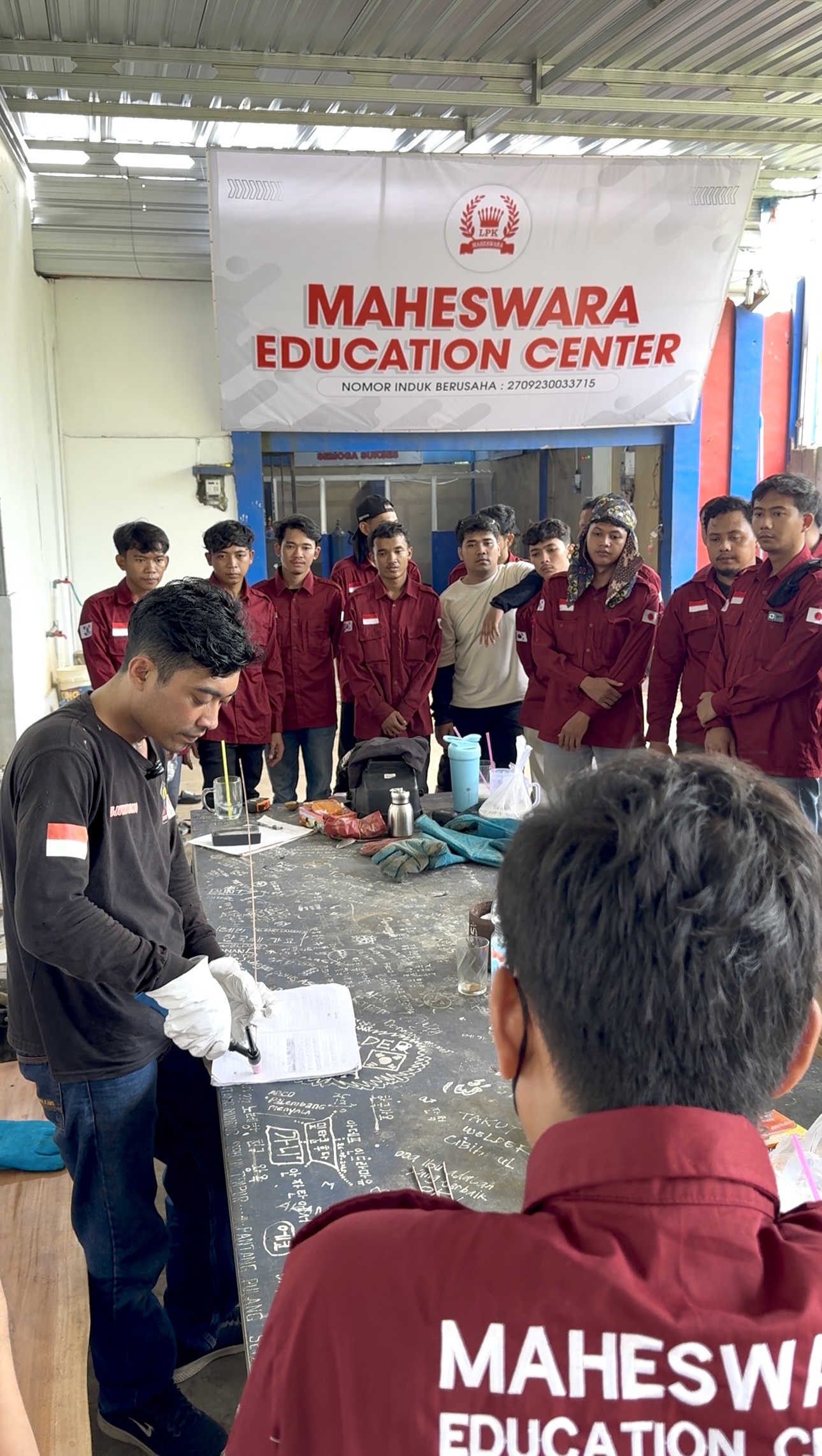 Pengarahan siswa baru pelatihan welder