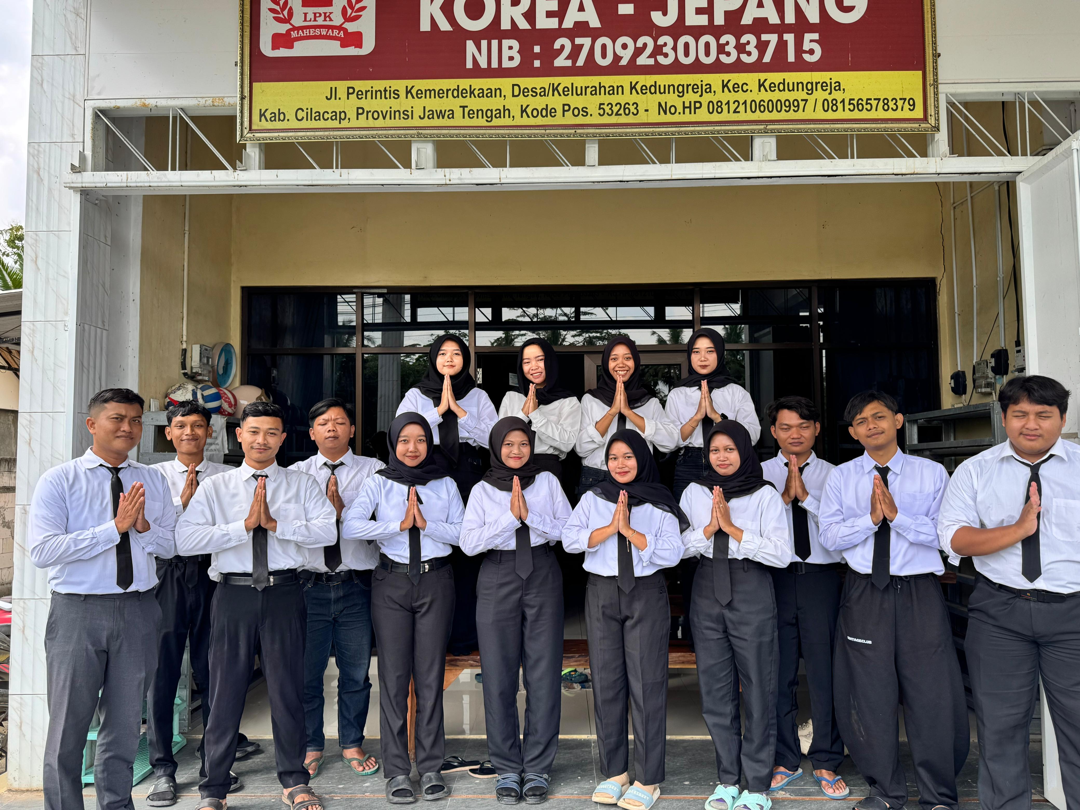 Mohon maaf lahir dan batin🙏🏻 idul fitri 2026